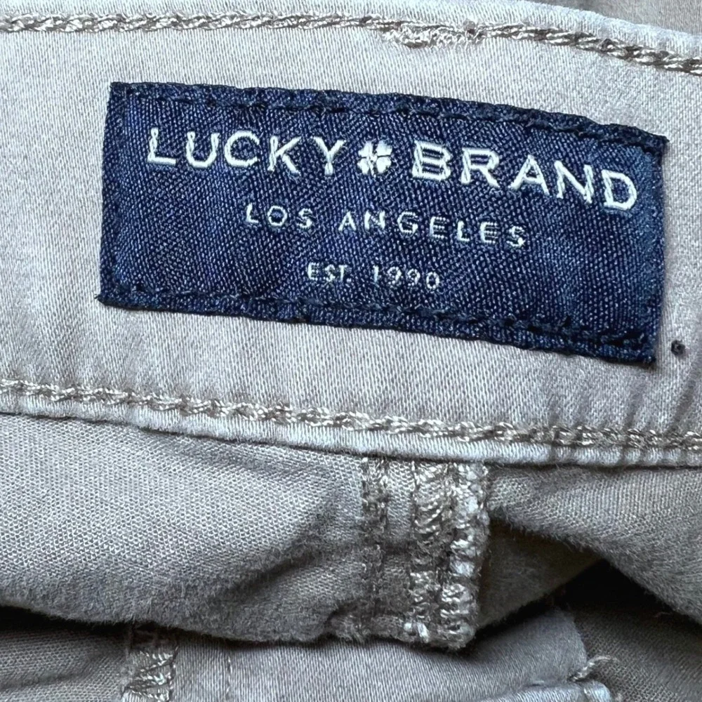 Lucky Brand 221 Mens Size 38x32 Straight Leg Khaki Twill Pants Business Casual